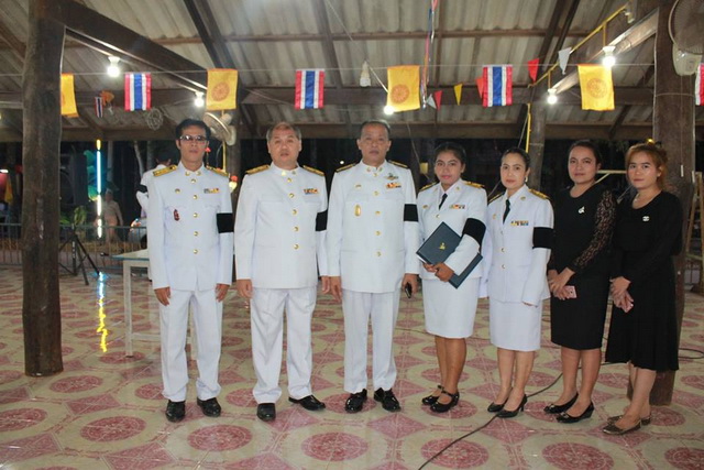 อบต.มะลวน ได้กำหนดจัดพิธีสวดพระอภิธรรมถวายพระบรมศพ ณ วัดห้วยกรวด
